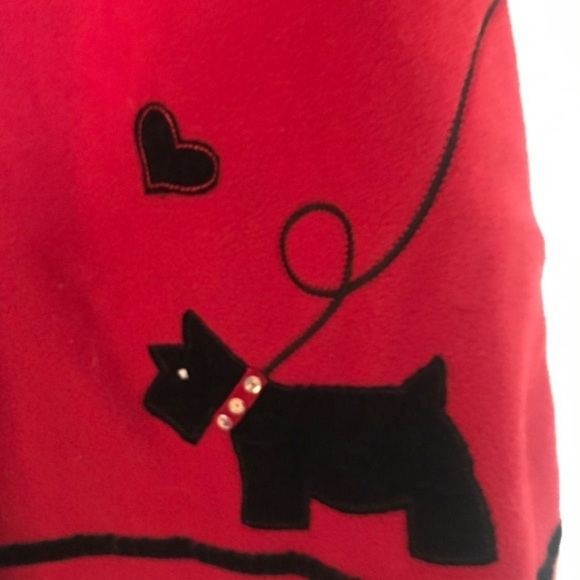 Size4 girls  red coat fleece with velvet terriors - Picture 2 of 4